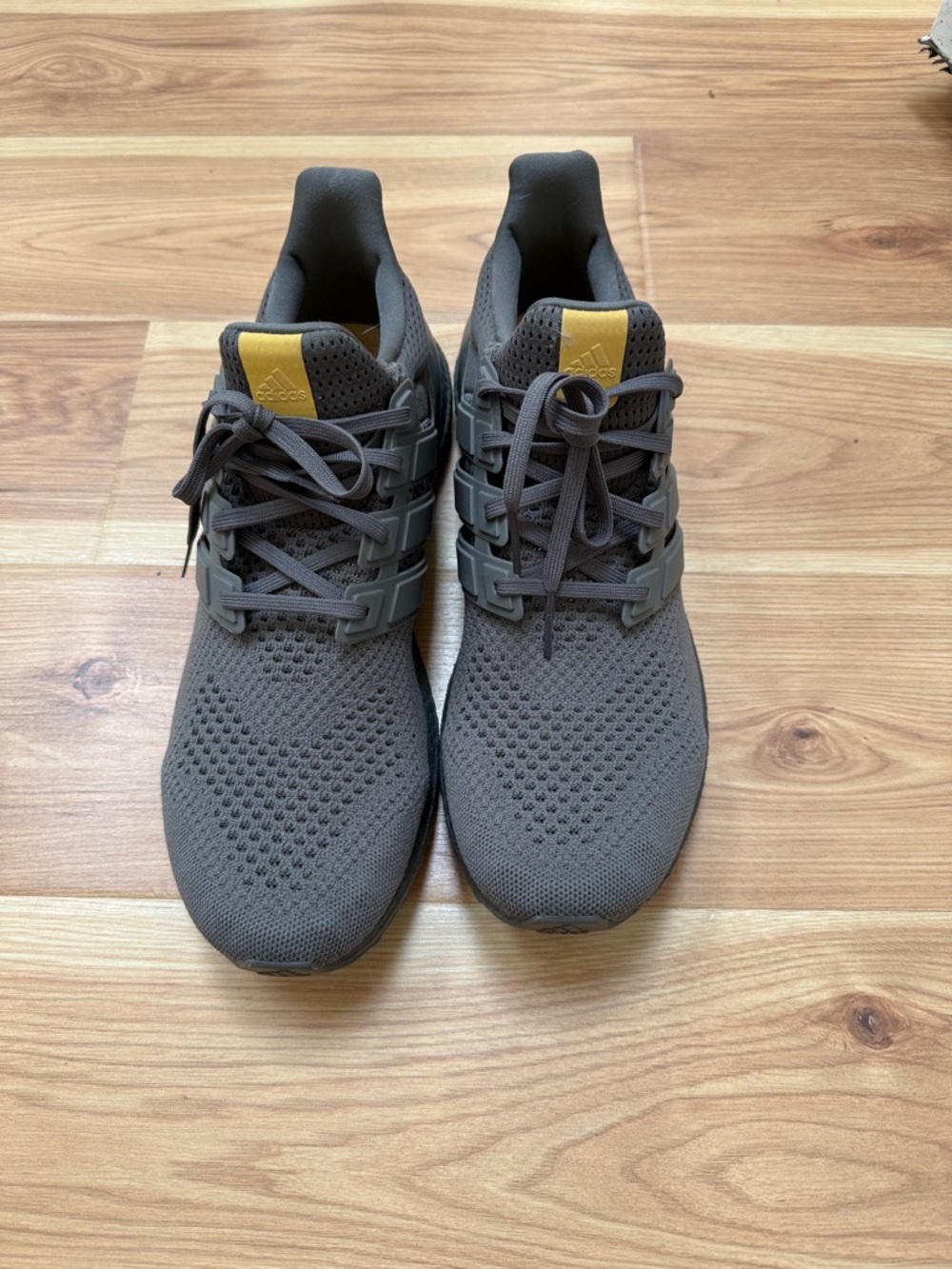 adidas Men’s Dark Gray Knit Sneakers with Yellow tongue patch